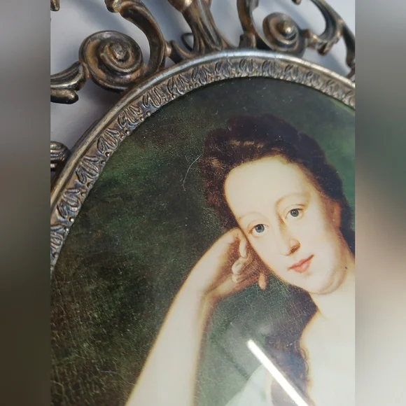 Large Bubble Glass Vintage Victorian Lady Wall Hanging Decor